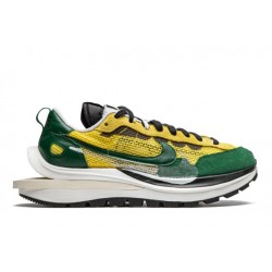 Nike Vaporwaffle sacai Tour Yellow Stadium Green CV1363700