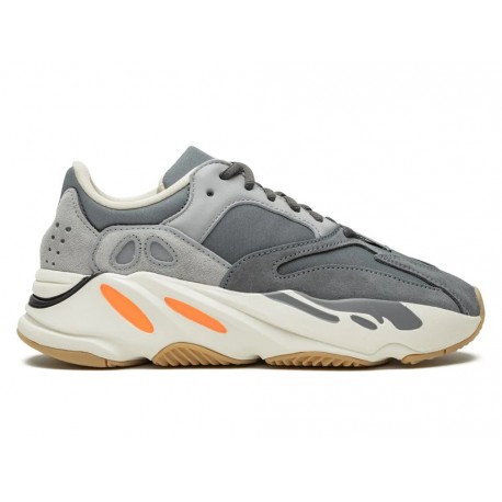 Adidas Yeezy Boost 700 Magnet FV9922